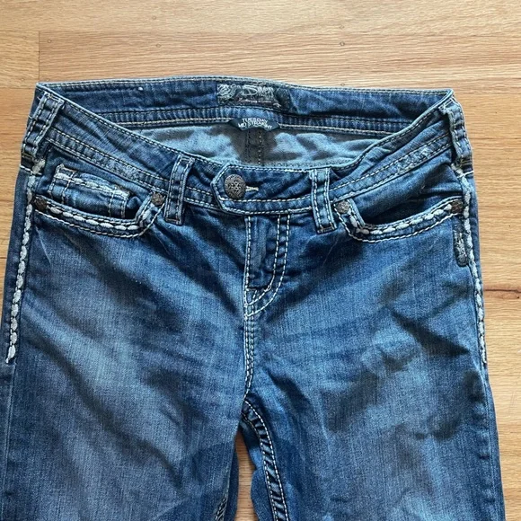 Silver Jeans Co. Tuesday Mid Straight Leg Jeans - Picture 4 of 11